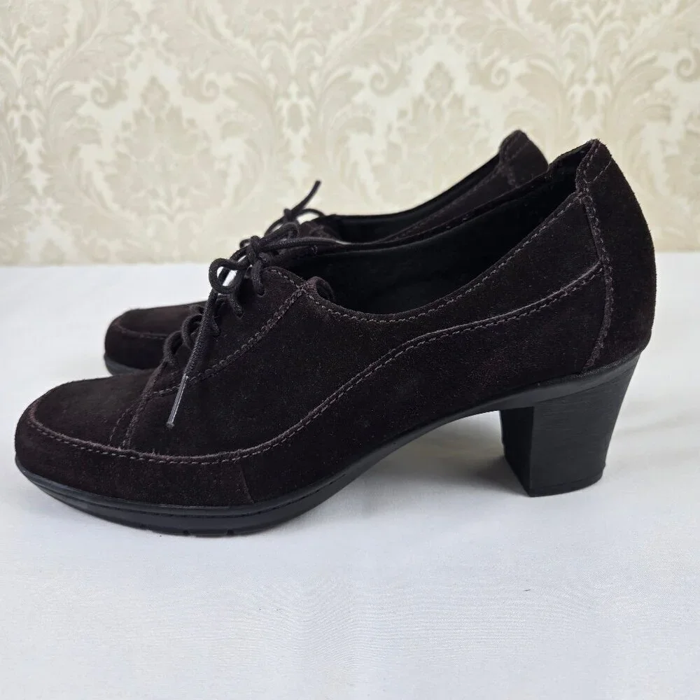 Clarks Bendables Size 9.5M Chocolate Brown Heeled Lace Up Loafers 1/2